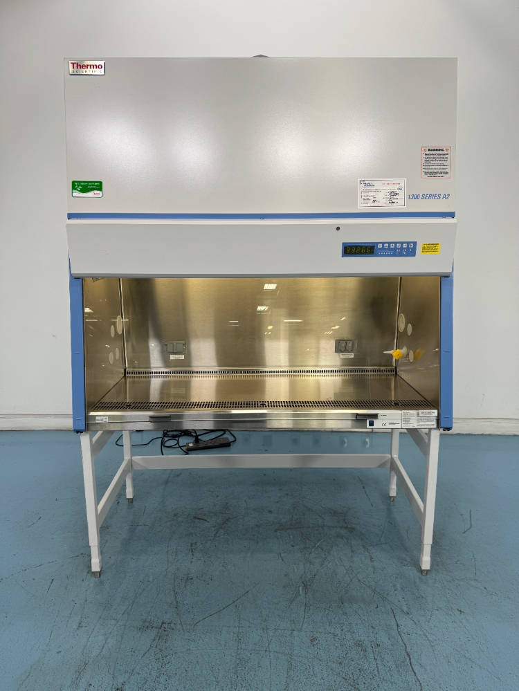 Image of Thermo 1300 Series A2 5' BioSafety Cabinet